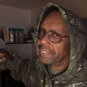 Meet your Posher, Clyde